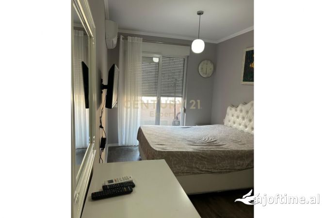Shtepi me qera 2+1 ne Tirane - 600 Euro