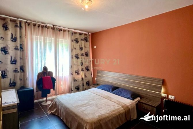 Shtepi ne shitje 2+1 ne Tirane - 180,000 Euro