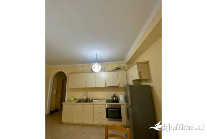 Shtepi me qera 1+1 ne Tirane - 530 Euro