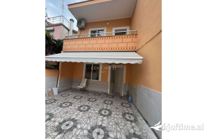 Shtepi me qera 2+1 ne Tirane - 650 Euro