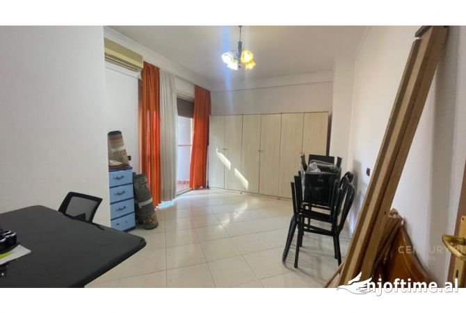 Shtepi me qera 2+1 ne Tirane - 600 Euro