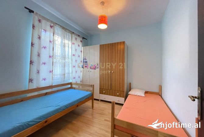 Shtepi me qera Apartament ne Tirane, 2+1, Mobilimi E mobiluar, Pagesa 500  Euro.