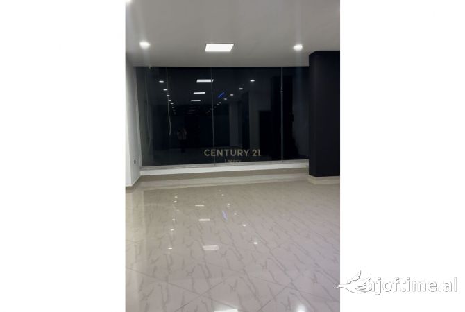 Ambient biznesi me qera 1+1 ne Tirane - 450 Euro