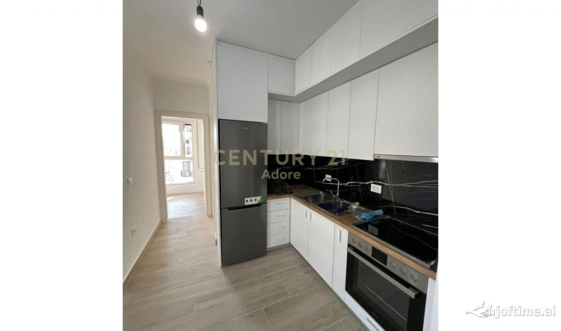 Shtepi me qera Apartament ne Tirane, 2+1, Mobilimi Bosh, pa mobiluar, Pagesa 550  Euro.