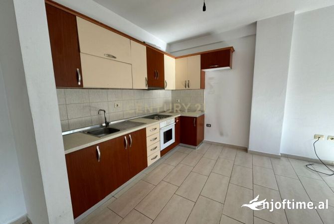 Shtepi ne shitje 1+1 ne Tirane - 85,000 Euro
