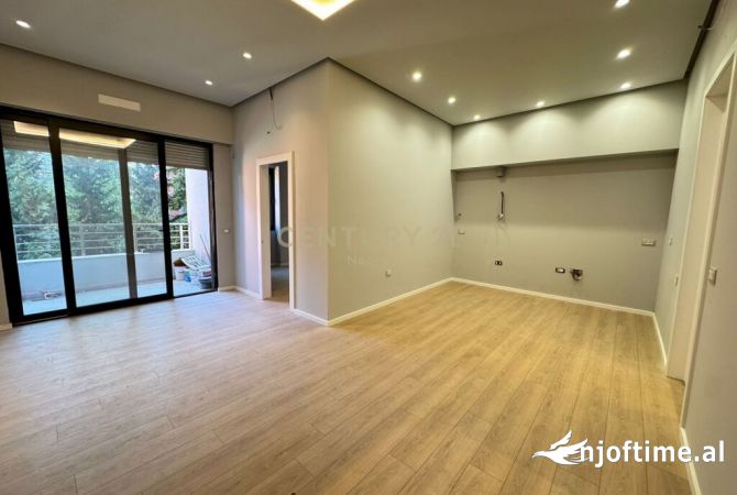 Shtepi ne shitje 2+1 ne Tirane - 160,000 Euro