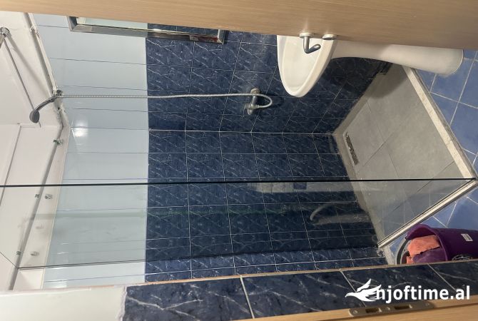 Shtepi me qera Garsoniere ne Tirane - 300 Euro
