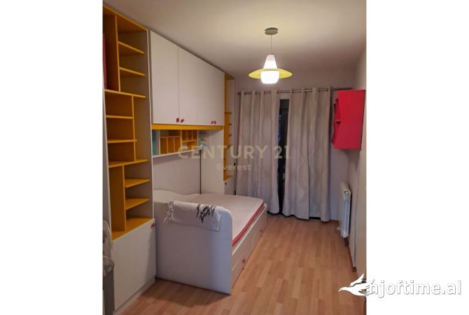Shtepi me qera 2+1 ne Tirane - 650 Euro