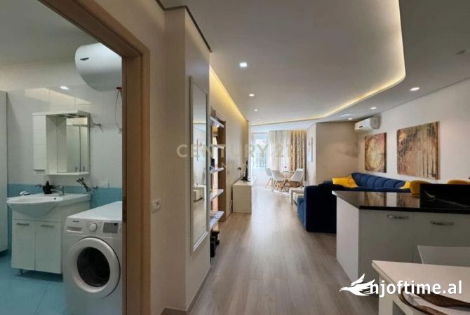 Shtepi ne shitje Apartament ne Tirane, 2+1, Mobilimi E mobiluar, Pagesa 145,000  Euro.