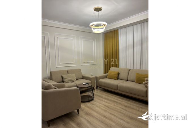 Shtepi me qera 2+1 ne Tirane - 850 Euro