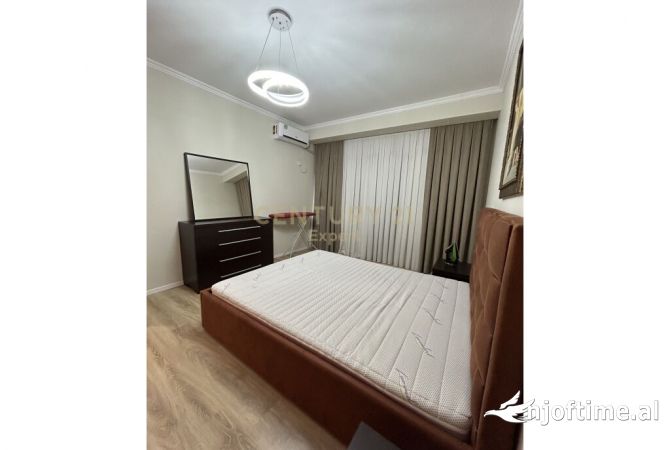 Shtepi me qera Apartament ne Tirane, 2+1, Mobilimi E mobiluar, Pagesa 850  Euro.