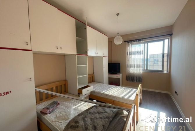 Shtepi me qera Apartament ne Tirane, 2+1, Mobilimi E mobiluar, Pagesa 450  Euro.