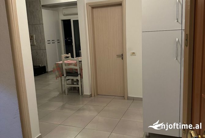 Shtepi ne shitje 1+1 ne Tirane - 100,000 Euro