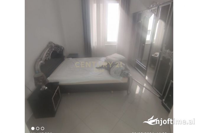 Shtepi me qera Apartament ne Tirane, 2+1, Mobilimi E mobiluar, Pagesa 650  Euro.