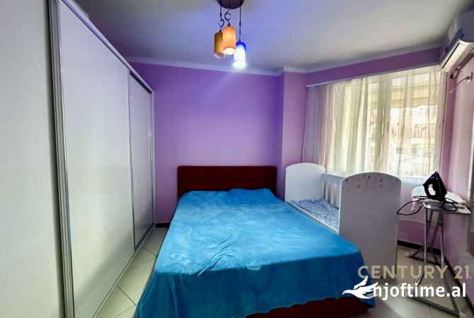 Shtepi ne shitje Apartament ne Tirane, 2+1, Mobilimi E mobiluar, Pagesa 105,000  Euro.