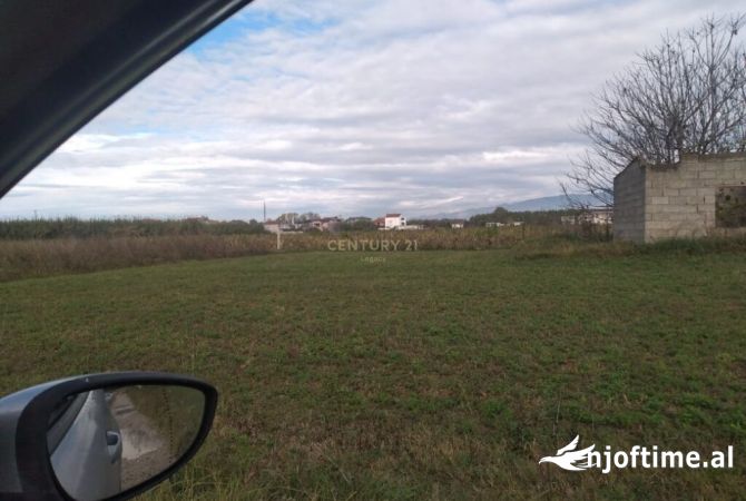 Terreno in vendita  a Tirana - 75,000 Euro