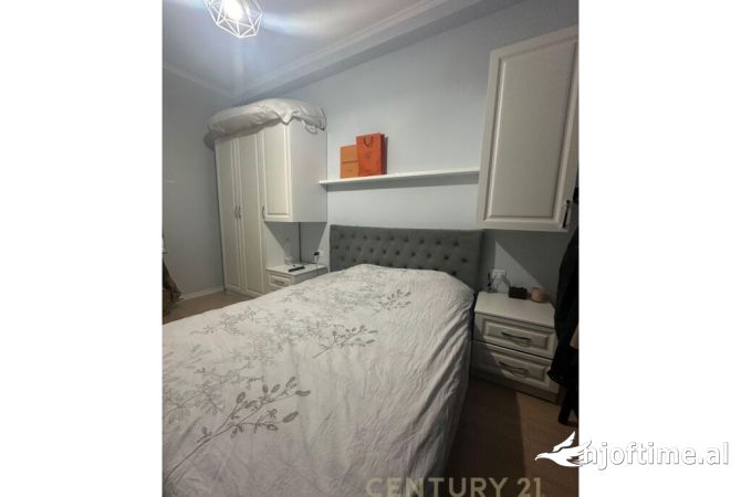 Shtepi ne shitje 1+1 ne Tirane - 140,000 Euro