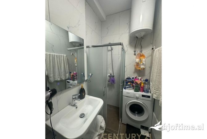 Shtepi ne shitje 1+1 ne Tirane - 140,000 Euro