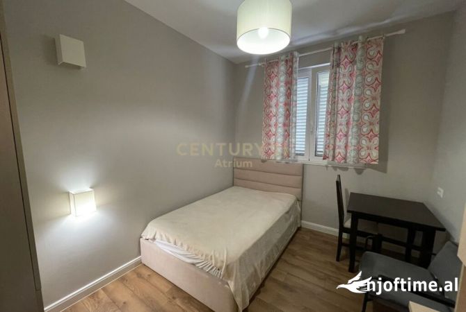 Shtepi me qera Apartament ne Tirane, 2+1, Mobilimi E mobiluar, Pagesa 750  Euro.