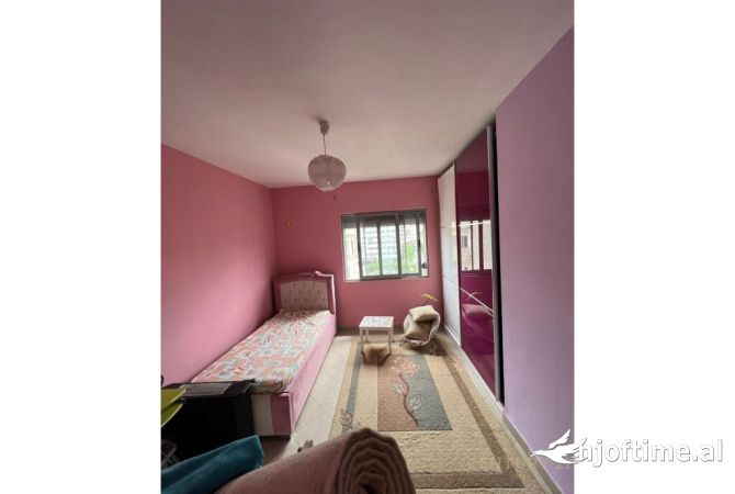 Shtepi me qera 2+1 ne Tirane - 450 Euro