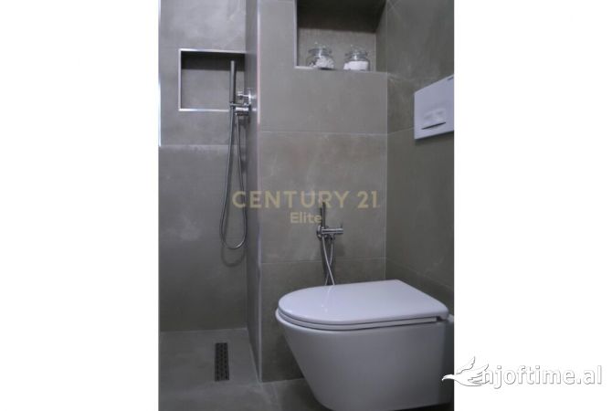 Shtepi ne shitje Apartament ne Tirane, 1+1, Mobilimi E mobiluar, Pagesa 111,000  Euro.