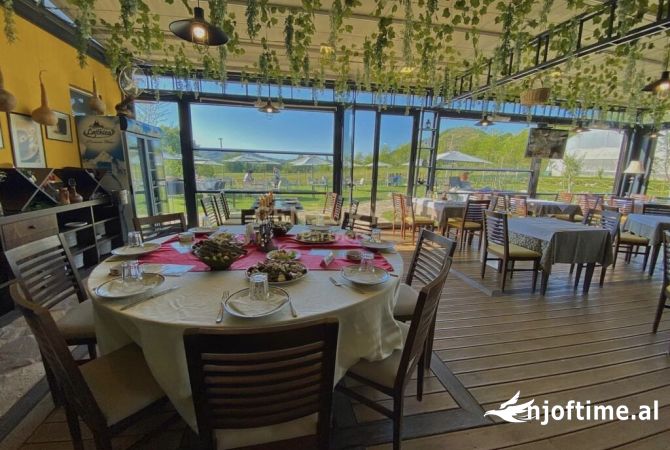 Ambient biznesi me qera 2+1 ne Tirane - 2,000 Euro