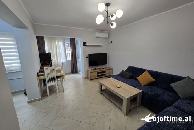 Shtepi me qera 2+1 ne Tirane - 650 Euro