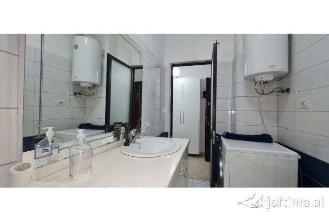 Shtepi me qera 2+1 ne Tirane - 400 Euro