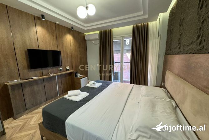 Shtepi ne shitje Apartament ne Tirane, 1+1, Mobilimi E mobiluar, Pagesa 215,000  Euro.