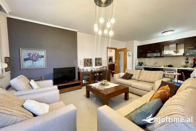 Casa in affitto 2+1 a Tirana - 1,100 Euro