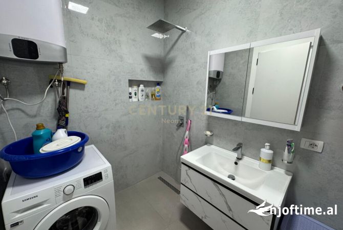 Shtepi ne shitje Apartament ne Tirane, 1+1, Mobilimi E mobiluar, Pagesa 150,000  Euro.