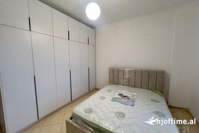 Shtepi me qera 2+1 ne Tirane - 700 Euro