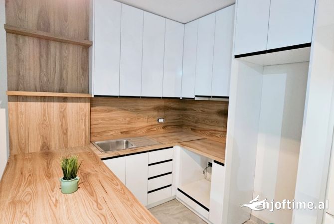 Shtepi ne shitje 2+1 ne Tirane - 84,000 Euro