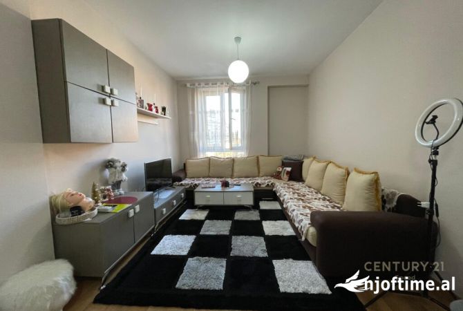 Shtepi ne shitje 1+1 ne Tirane - 120,000 Euro