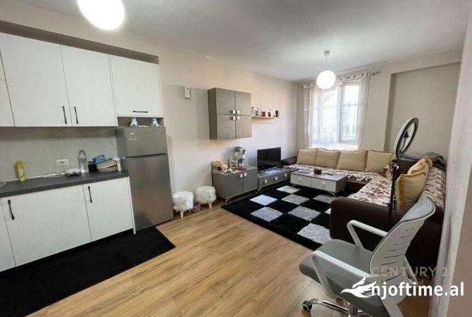 Shtepi ne shitje 1+1 ne Tirane - 120,000 Euro