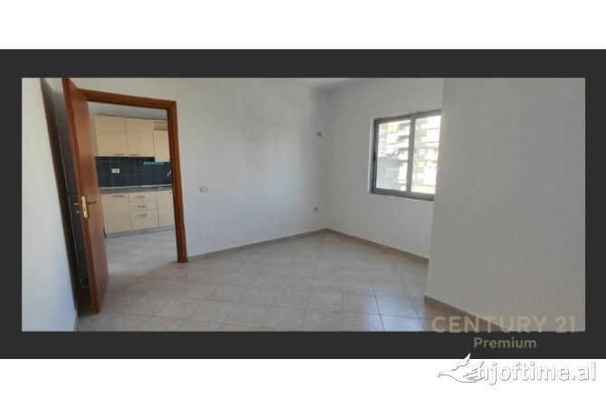 Shtepi ne shitje Apartament ne Tirane, 2+1, Mobilimi Bosh, pa mobiluar, Pagesa 110,000  Euro.