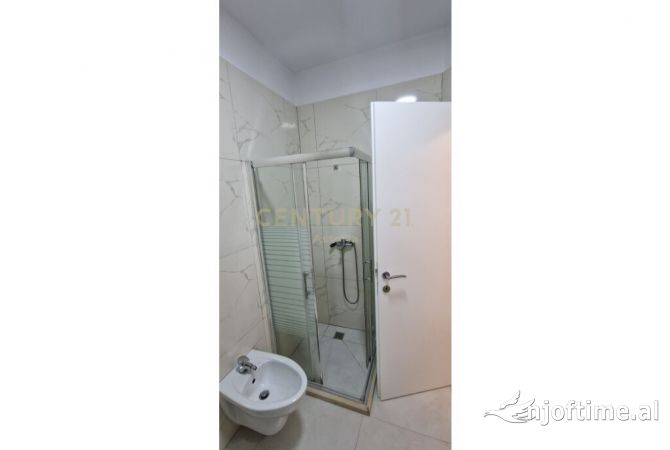 Shtepi me qera Apartament ne Tirane, 1+1, Mobilimi E mobiluar, Pagesa 450  Euro.