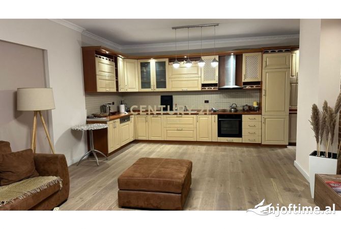 Shtepi ne shitje 2+1 ne Tirane - 250,000 Euro