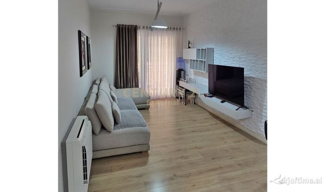 Shtepi me qera Apartament ne Tirane, 1+1, Mobilimi E mobiluar, Pagesa 700  Euro.