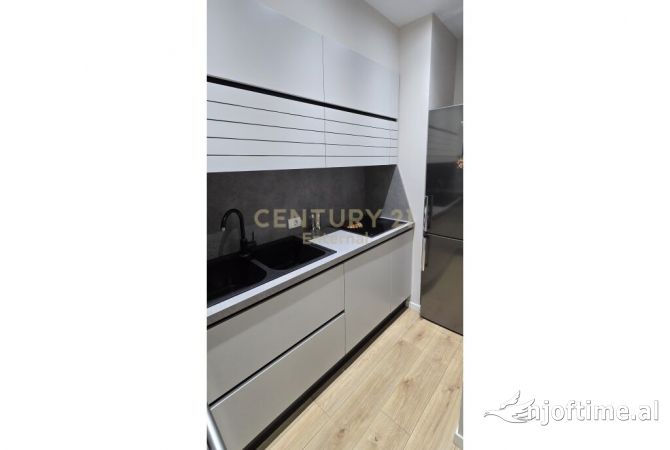 Shtepi me qera Apartament ne Tirane, 1+1, Mobilimi E mobiluar, Pagesa 700  Euro.