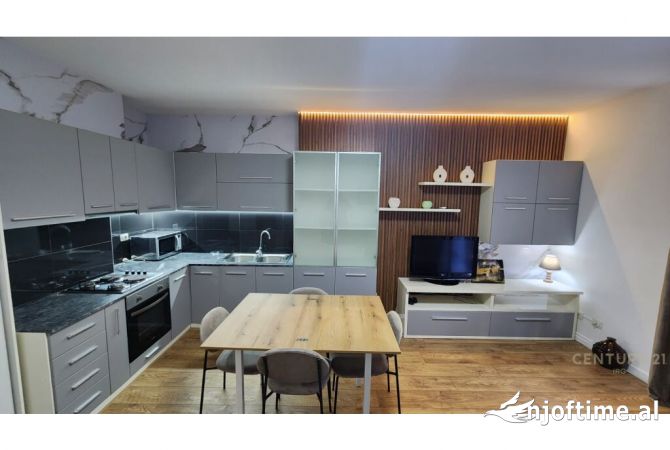 Shtepi me qera 2+1 ne Tirane - 700 Euro