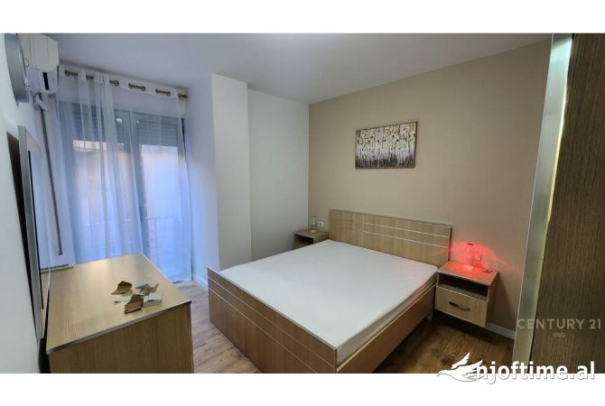 Shtepi me qera 2+1 ne Tirane - 700 Euro