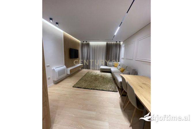 Shtepi me qera 2+1 ne Tirane - 1,100 Euro