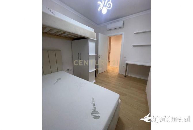 Shtepi me qera Apartament ne Tirane, 2+1, Mobilimi E mobiluar, Pagesa 1,100  Euro.