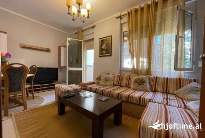 Shtepi me qera 2+1 ne Tirane - 550 Euro