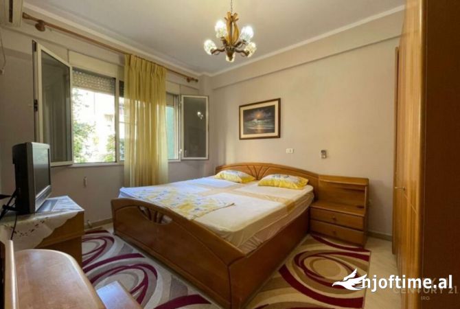Shtepi me qera 2+1 ne Tirane - 550 Euro