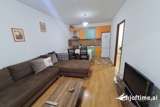 Shtepi me qera 2+1 ne Tirane - 500 Euro
