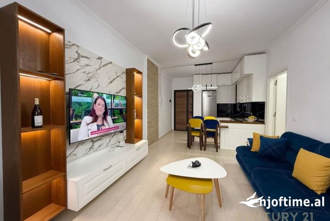 Shtepi me qera 2+1 ne Tirane - 700 Euro