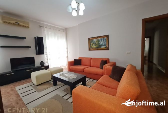 Shtepi me qera 2+1 ne Tirane - 700 Euro