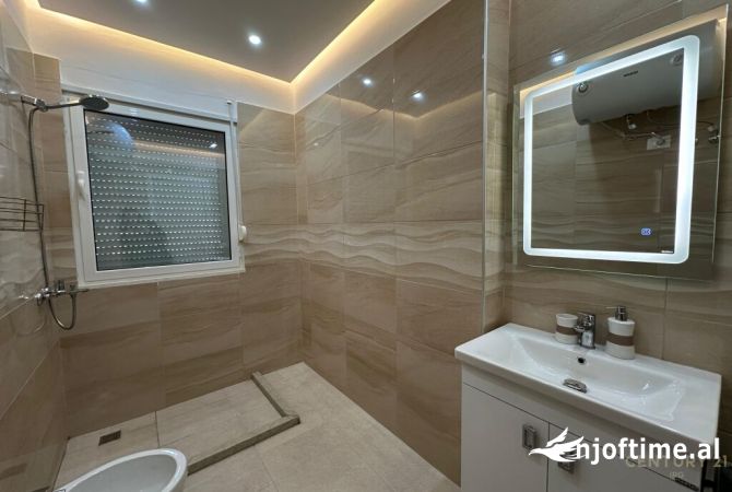 Shtepi me qera Apartament ne Tirane, 1+1, Mobilimi E mobiluar, Pagesa 850  Euro.